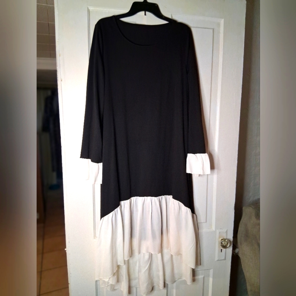 Black and White Long Sleeve Dress